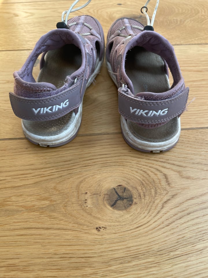 Sandaler, str. 32, Viking