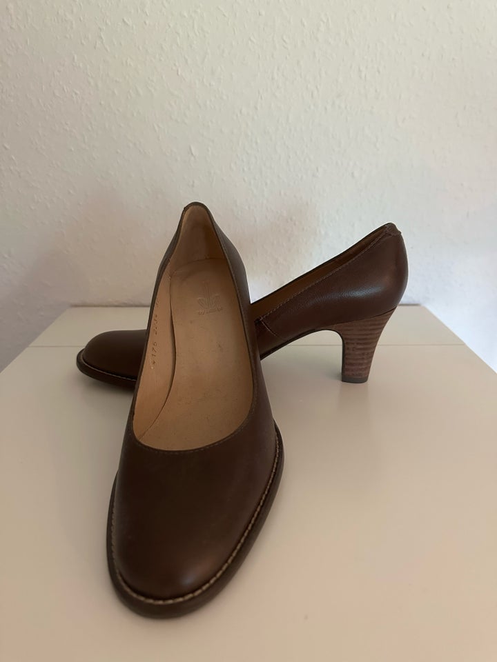 Pumps, str. 37, Billi Bi