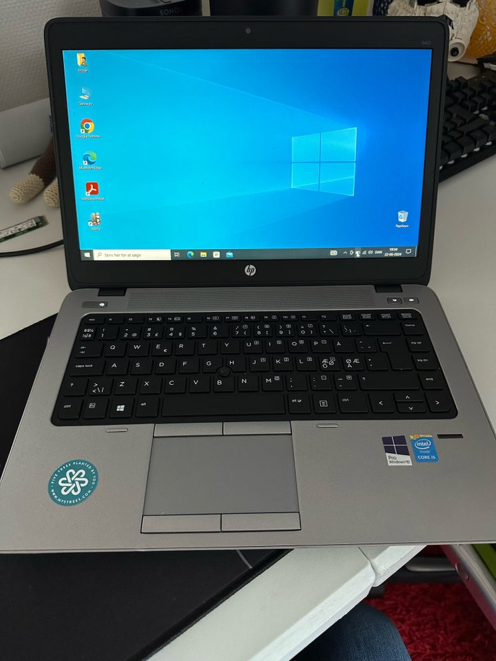 HP EliteBook 840 G1 19 GHz 8 GB ram