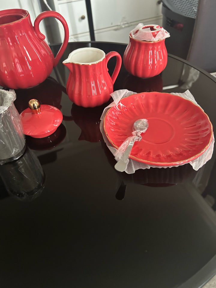 Tea cups