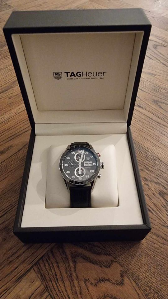 Herreur, Tag Heuer