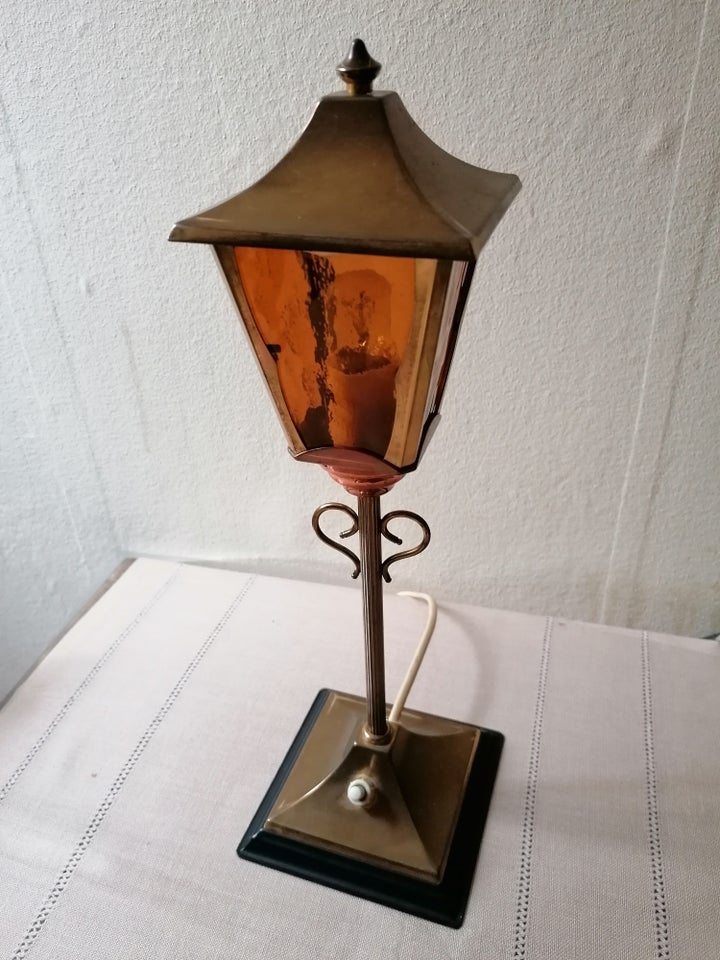 Anden arkitekt, bordlampe