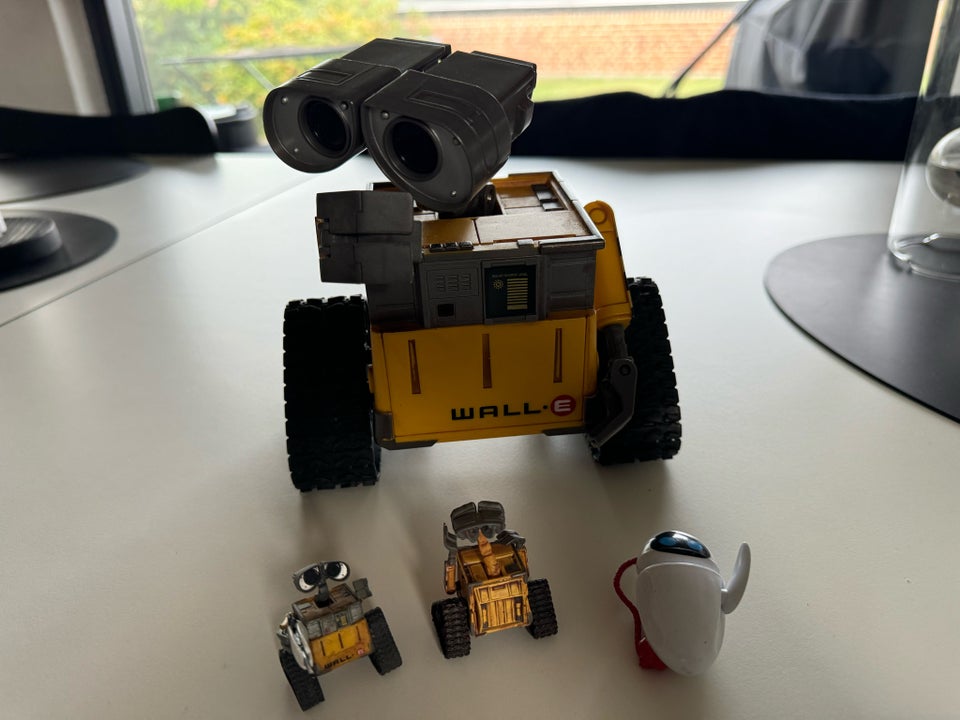 Wall-E, Original