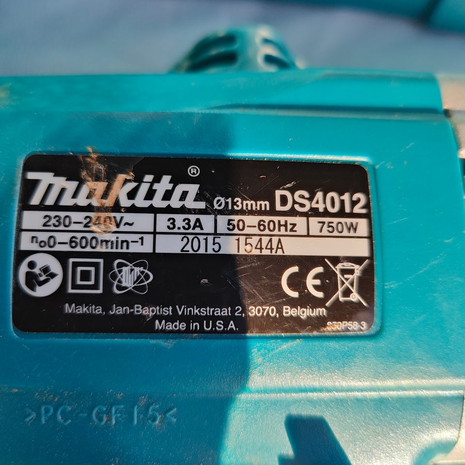 Boremaskine, Makita DS4012J