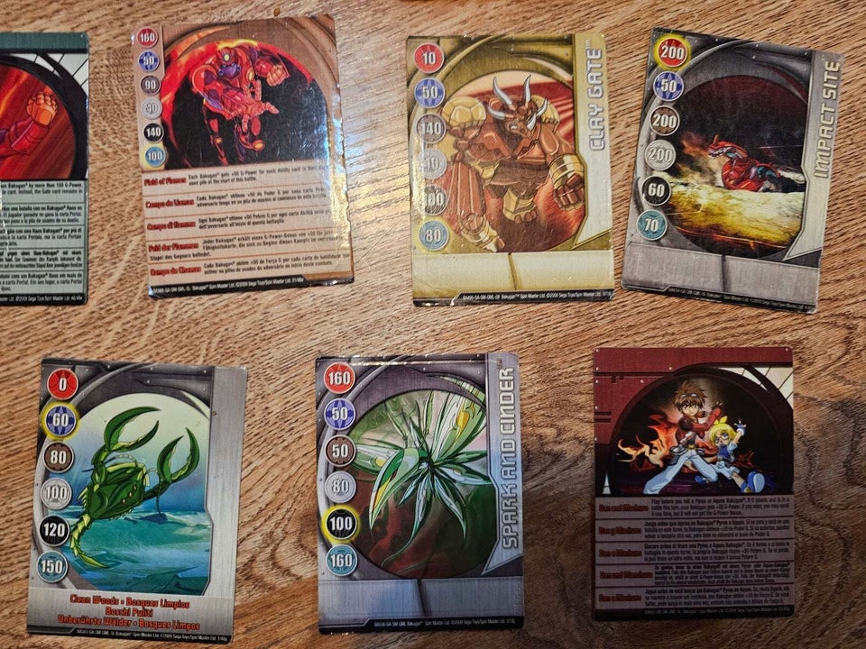 Bakugan, 25 Bakugan med 11 kort,