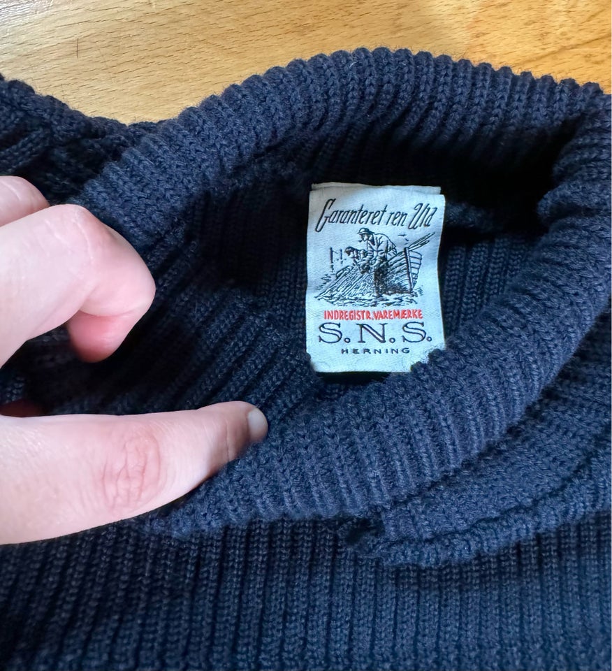 Sweater, S.N.S. Herning, str. L