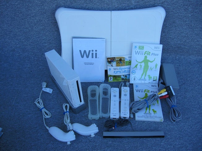 Nintendo Wii, Sæt incl. 2 remote, 2