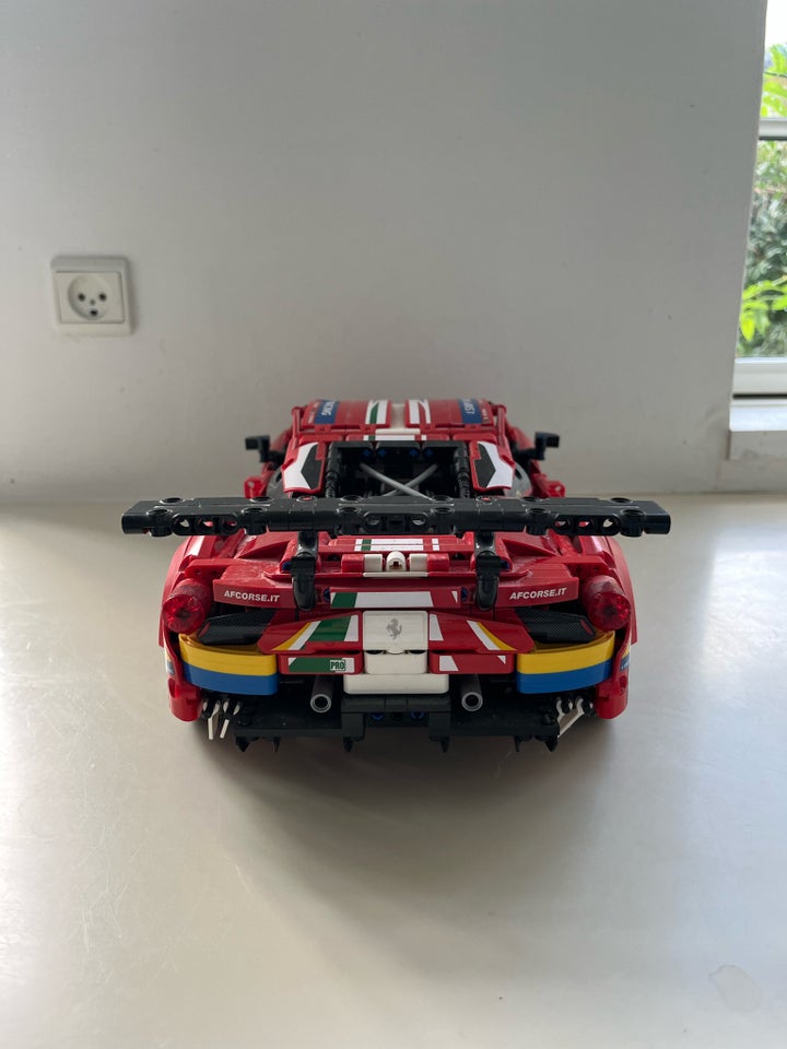 Lego Technic, Ferrari 488 GTE