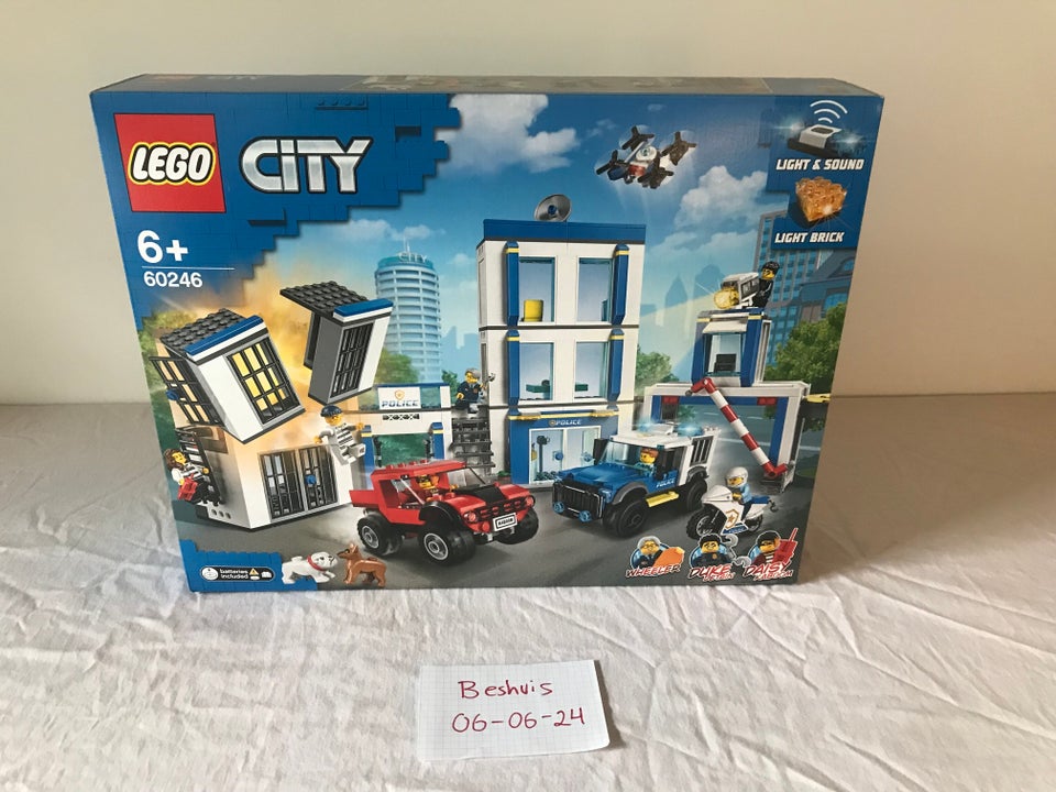 Lego City 60246