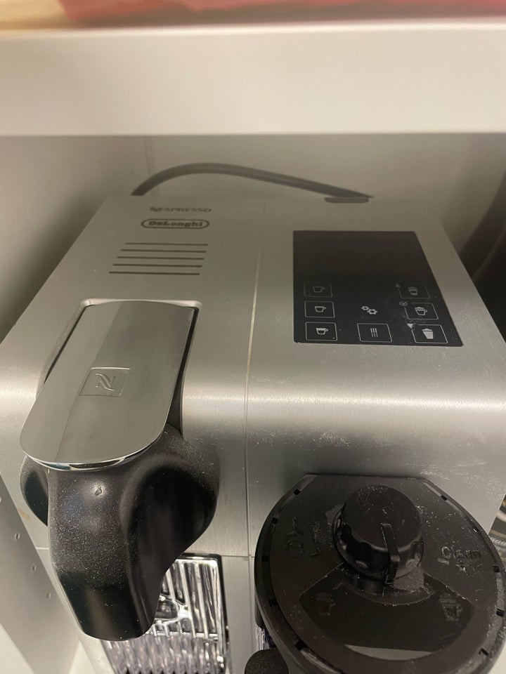 Kaffemaskine  Nespresso Delonghi