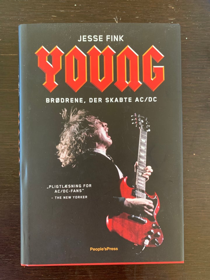 Young. Brødrene, der skabte AC/DC,