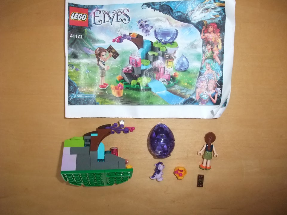 Lego Elves, Lego Elves Emily Jones