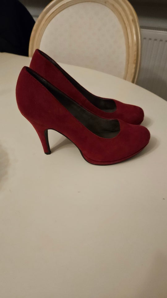 Pumps, str. 37, Tamaris