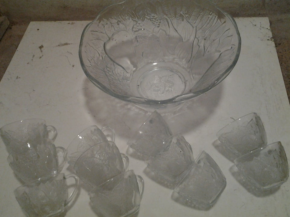 Glas Punchbowle