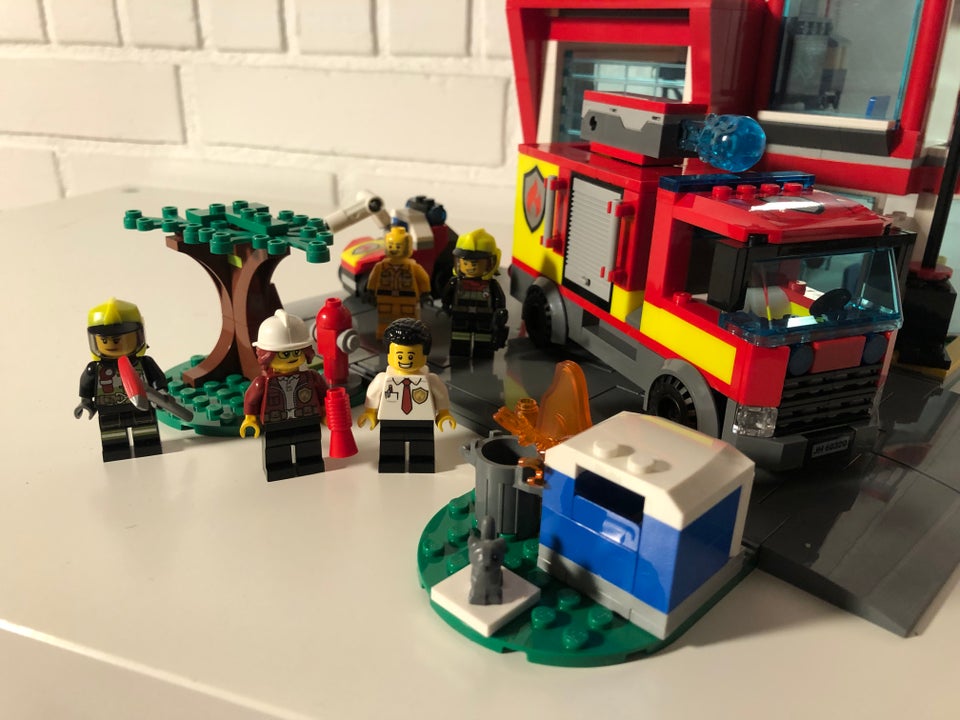 Lego City, 60320 Brandstation