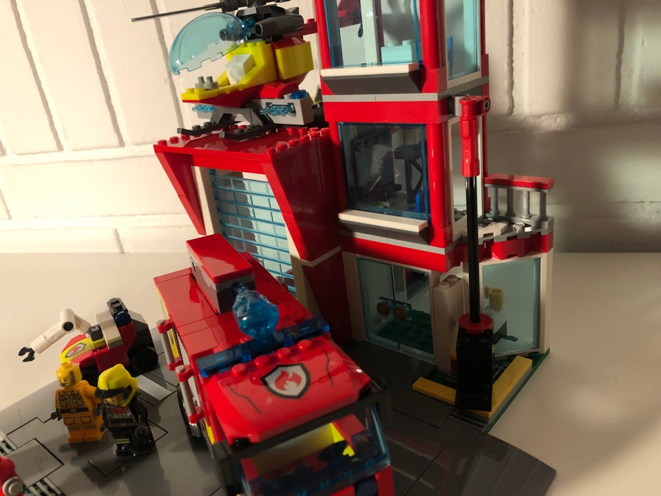 Lego City, 60320 Brandstation