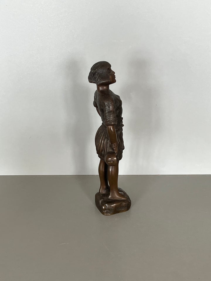 Bronze figur, 100 år gl.