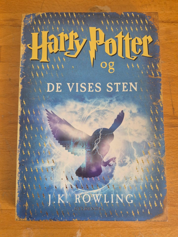 Harry Potter og De Vises Sten, J. K.