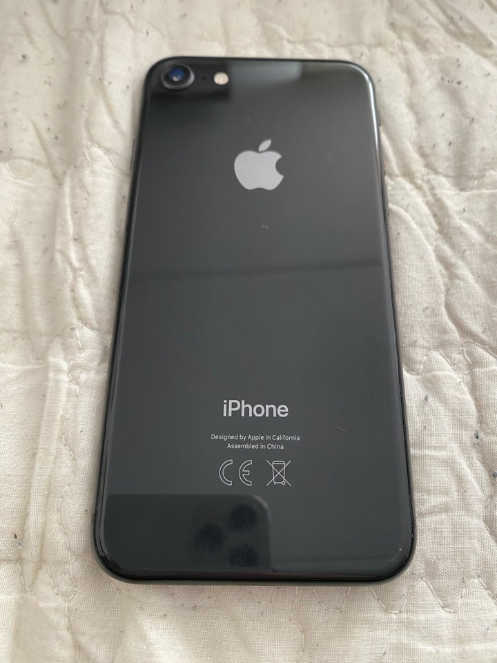 iPhone 8, 128 GB, sort