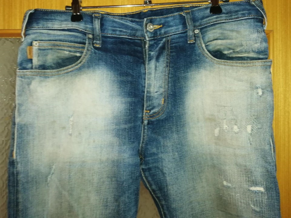 Jeans EMPORIO ARMANI str 33