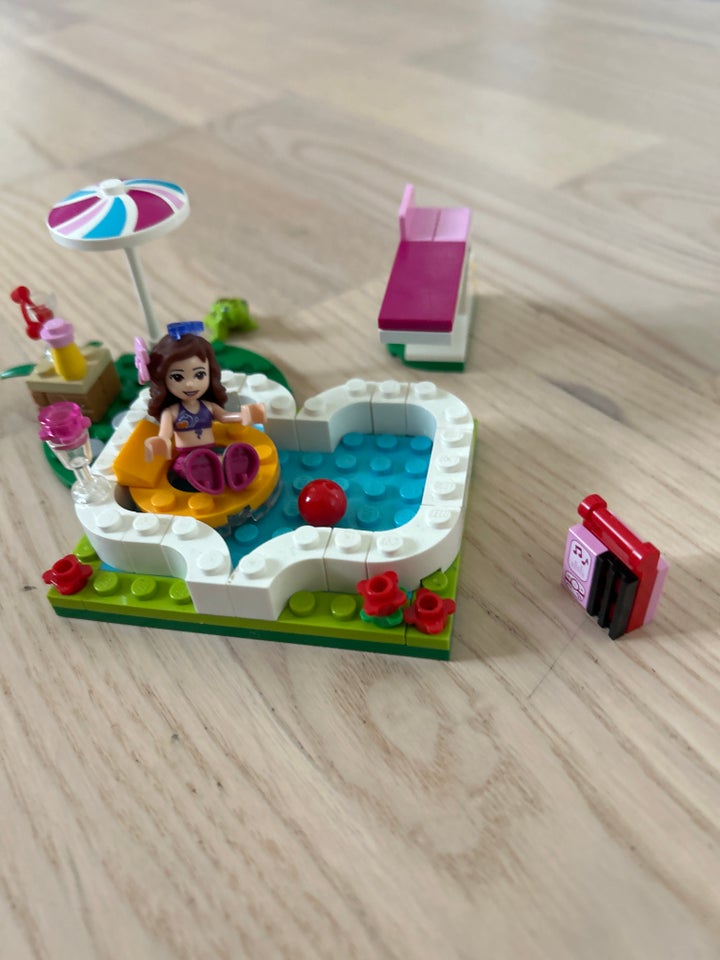 Lego Friends, Olivias havepool