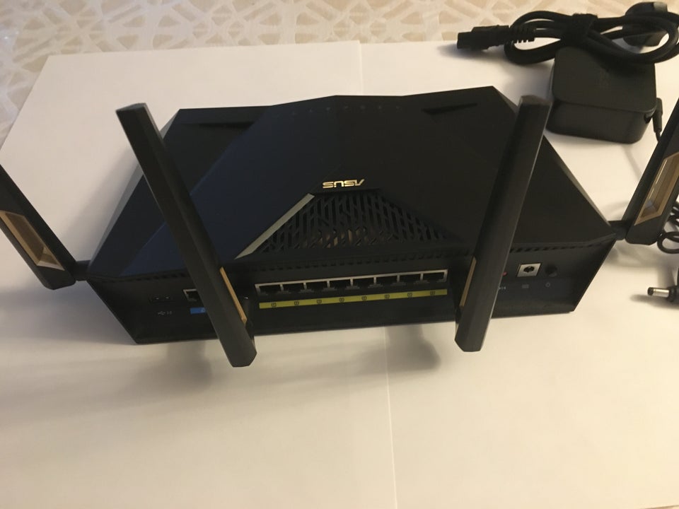 Router ASUS AX88U-WiFi 6 Perfekt