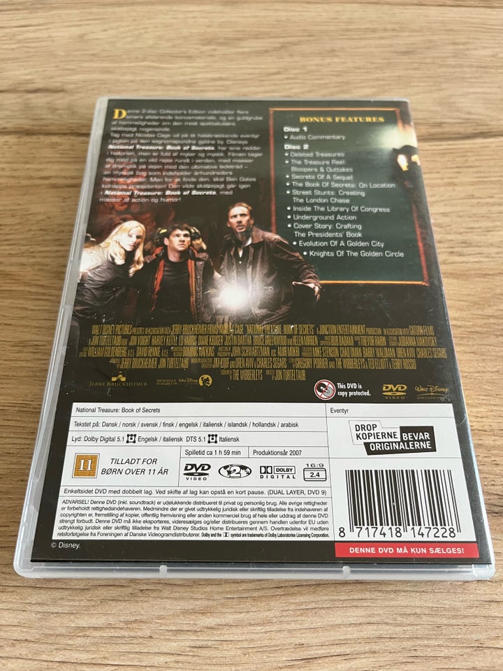 National Treasure DVD, instruktør