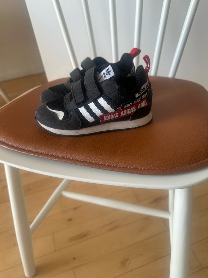 Sneakers str 27 ADIDAS