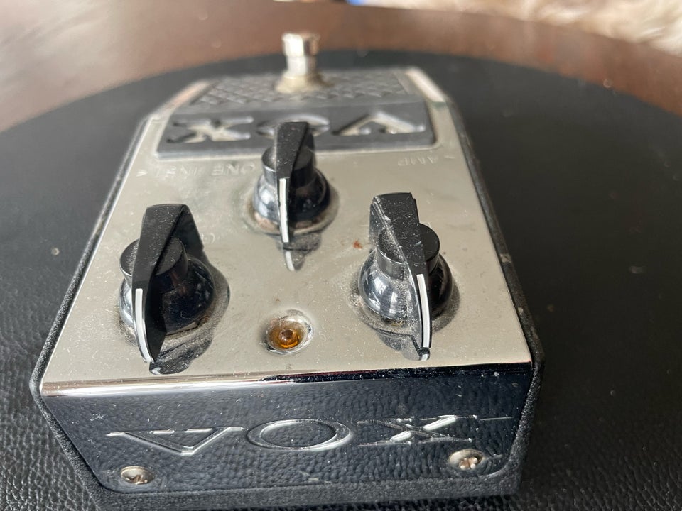 Vox , Vox Valvetone V 810