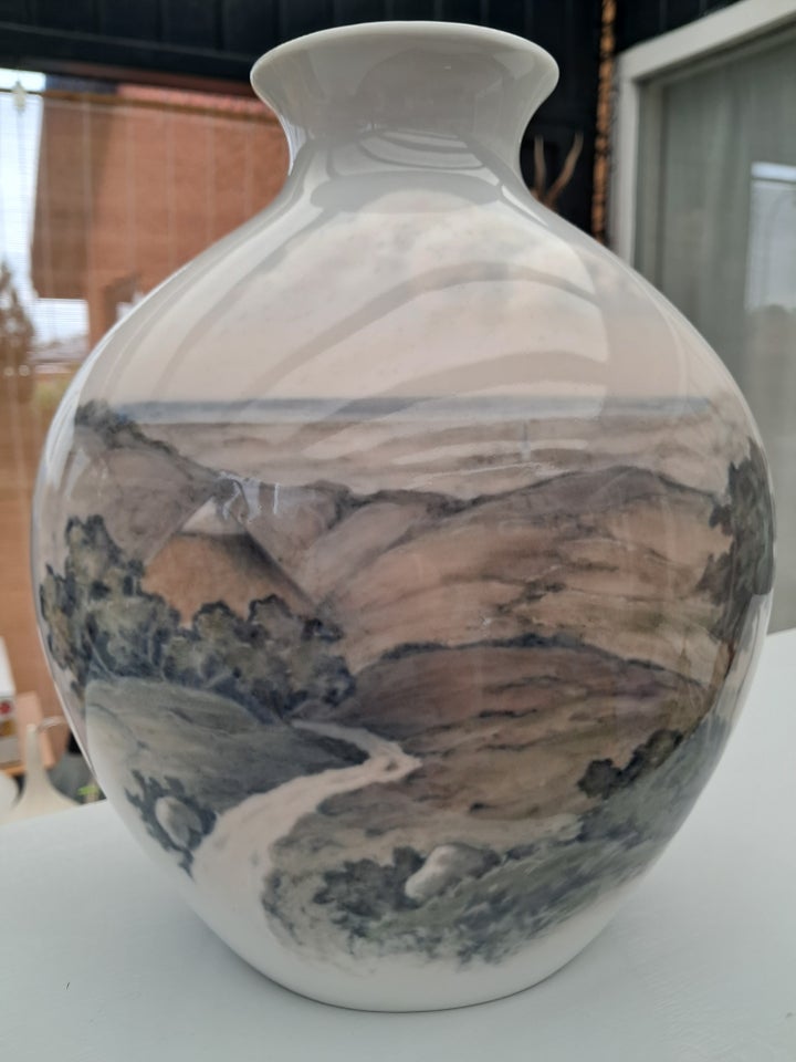 Porcelæn Vase  Bing og grøndal