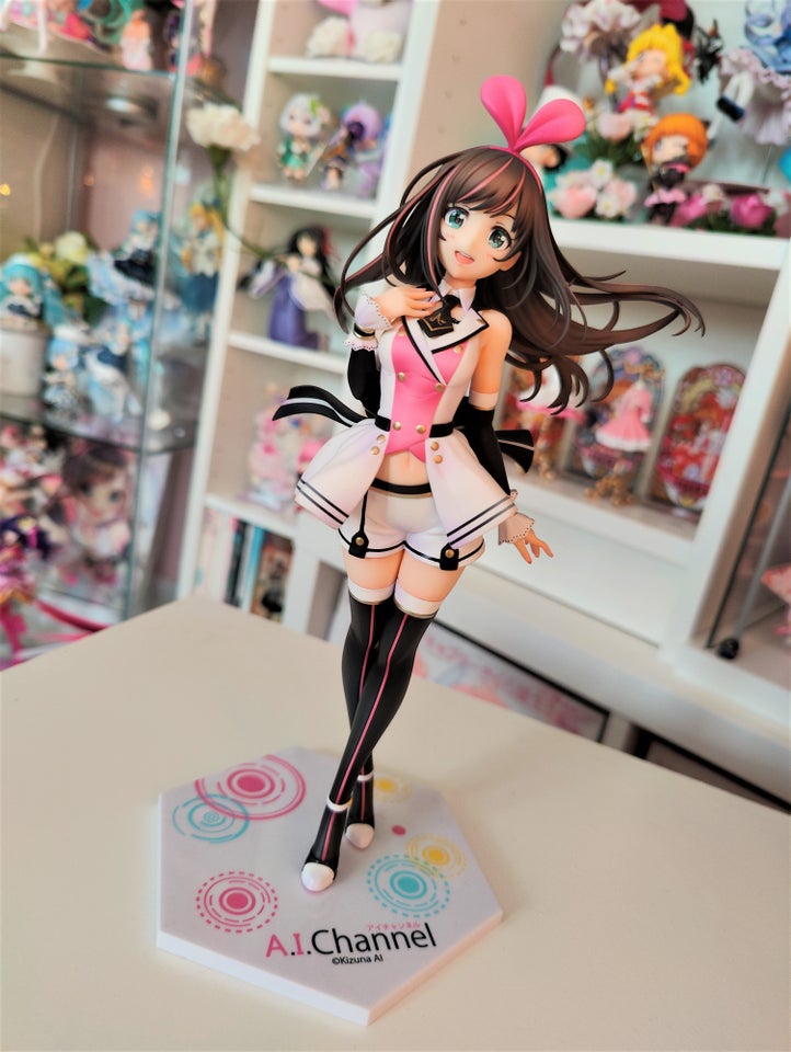 Samlefigurer, Kizuna Ai Youtube