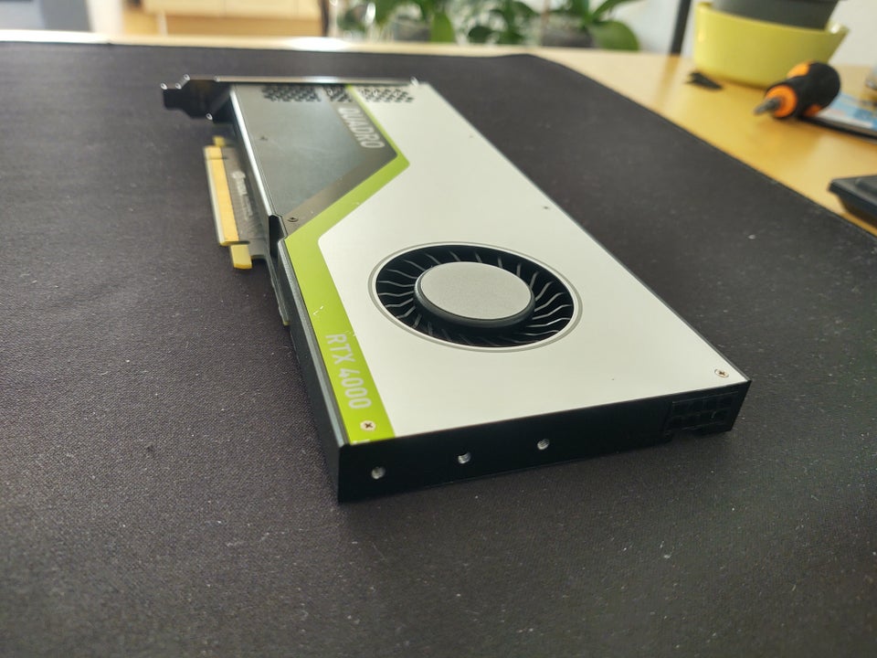 Quadro RTX 4000 Nvidia, 8 GB RAM,