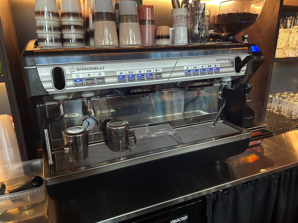 Espresso maskine, Simonelli Nuova