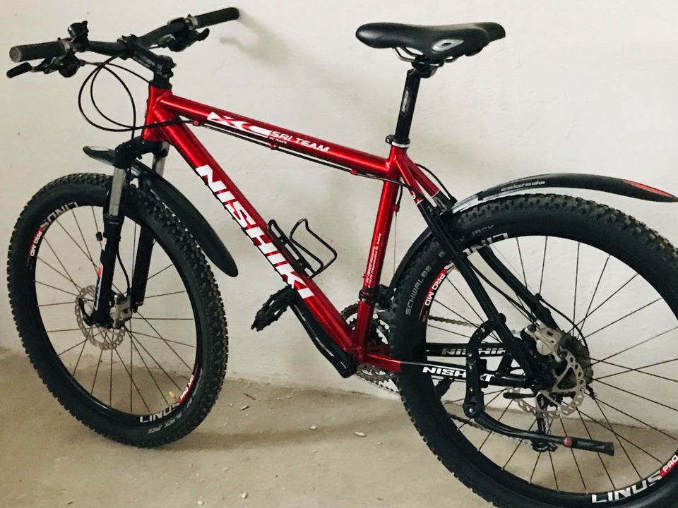 Nishiki XC  hardtail 19 og hjul er