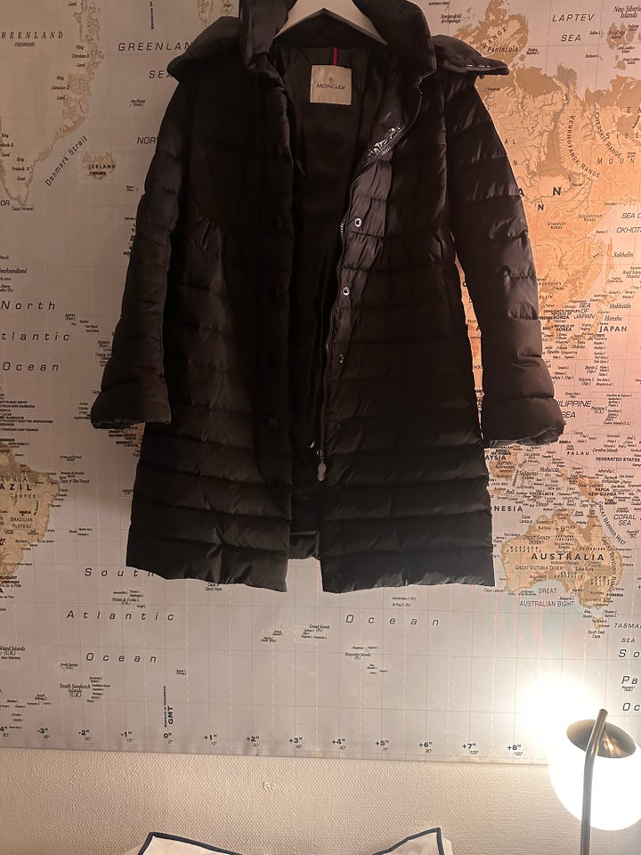 Dynejakke, str. 38, Moncler