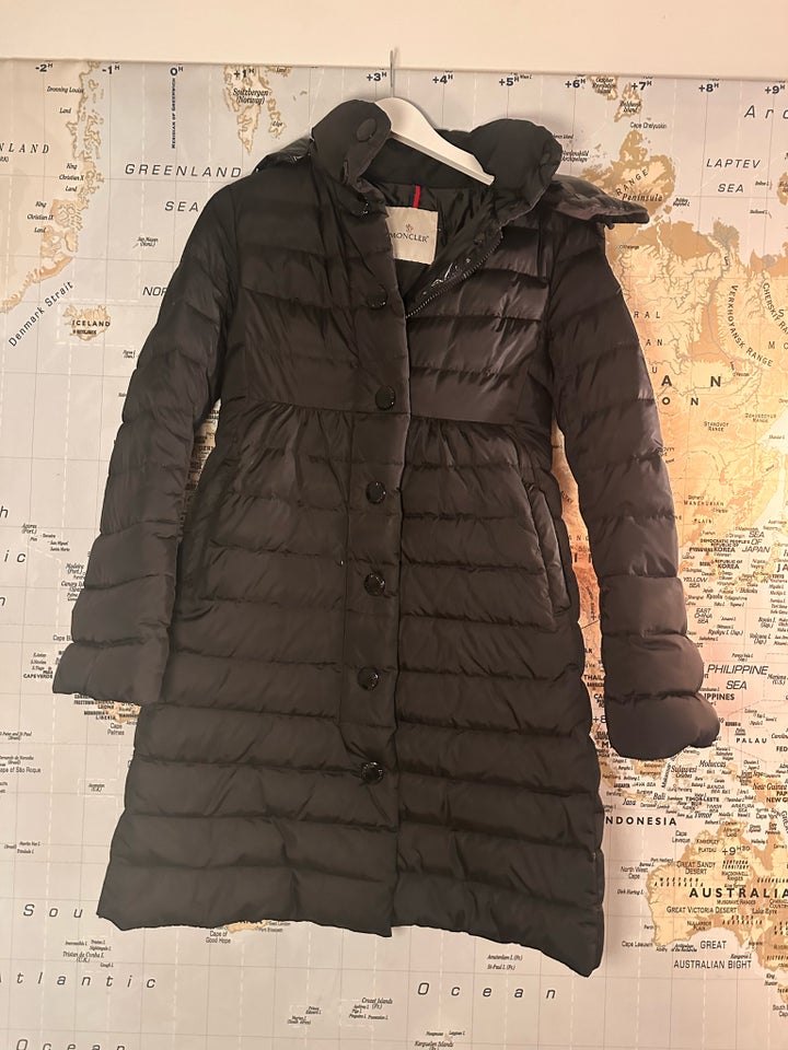 Dynejakke, str. 38, Moncler