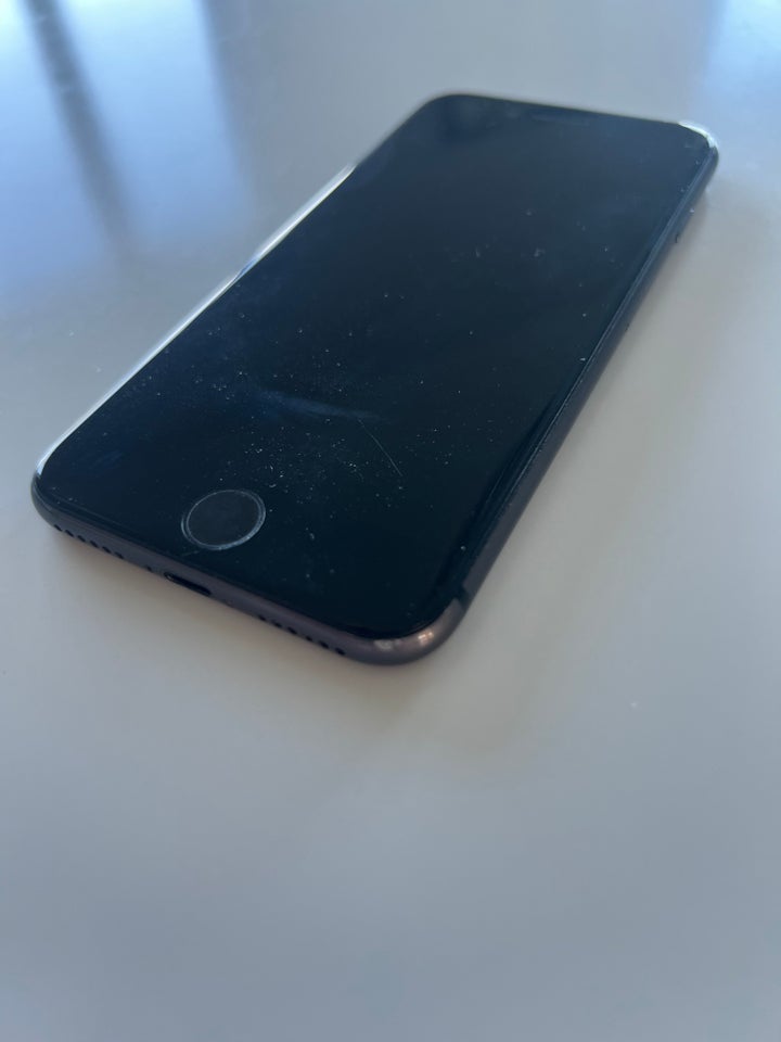 iPhone 8 64 GB sort