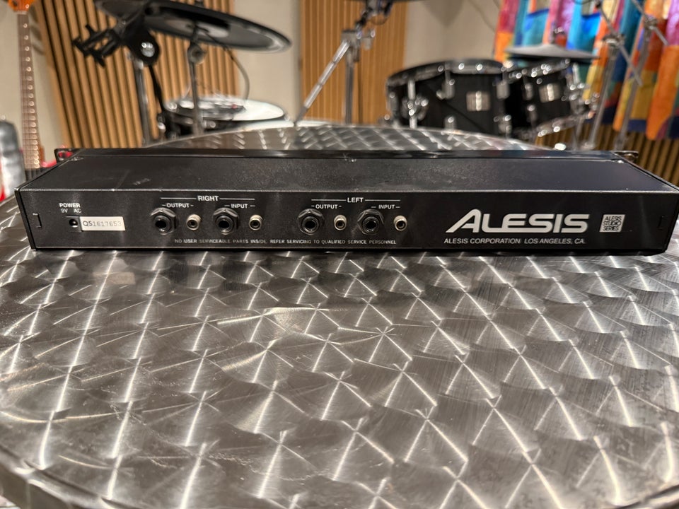 Alesis, M-EQ 230