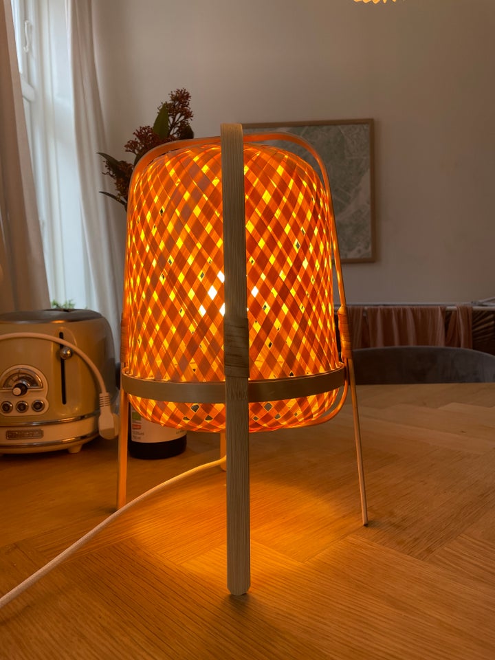 Anden arkitekt, IKEA, bordlampe