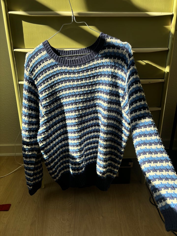 Sweater, Hjemmestrikket, str. 38