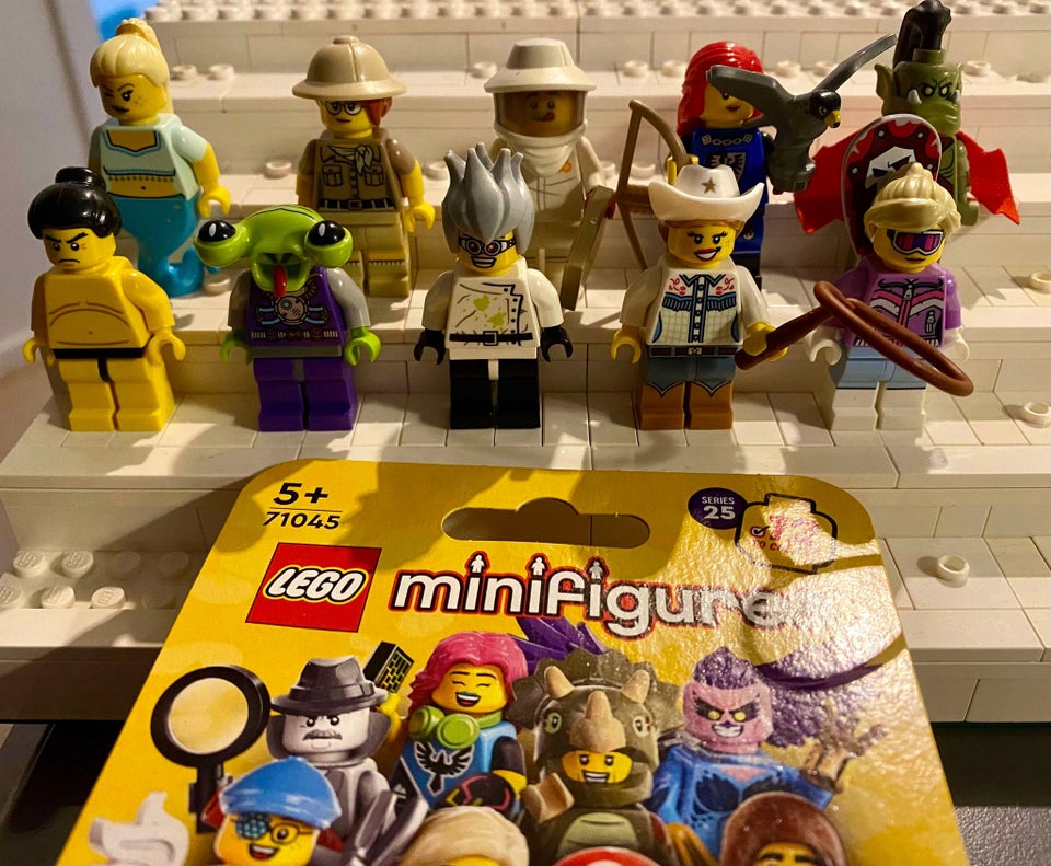 Lego Minifigures, Collectible