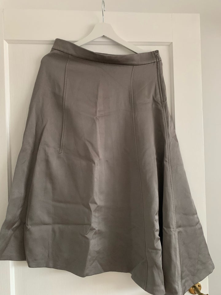 Midi skirt , str. 36, Zara