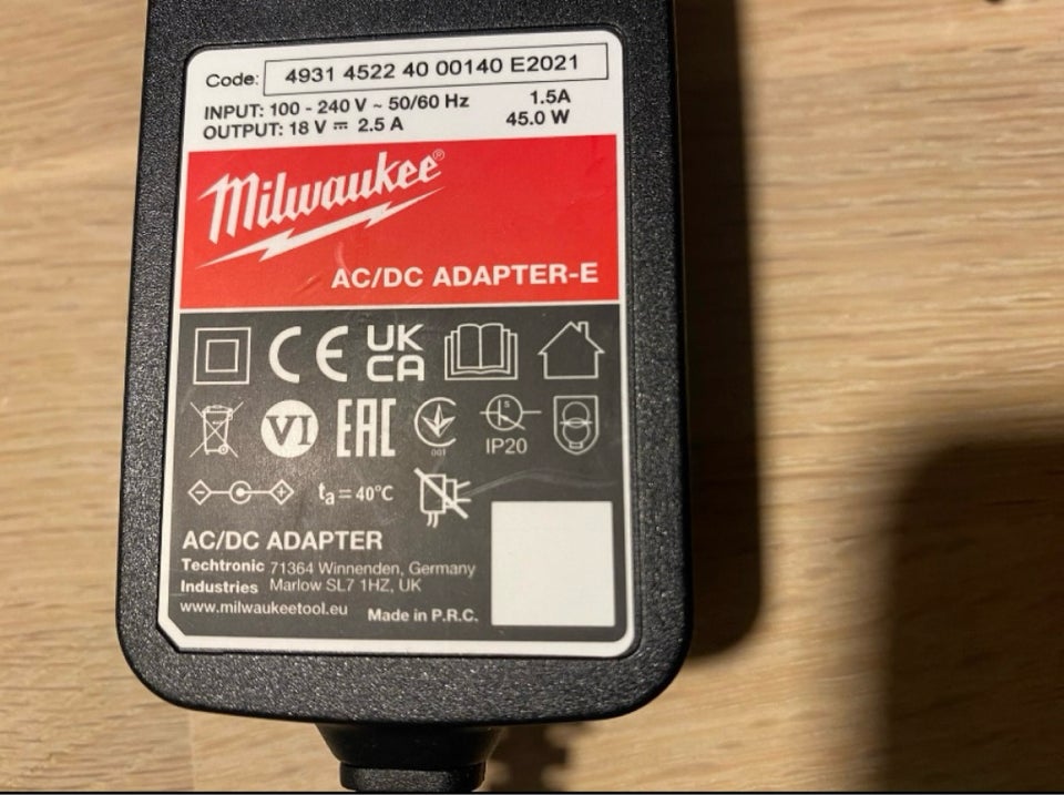 Adapter Walwiukee