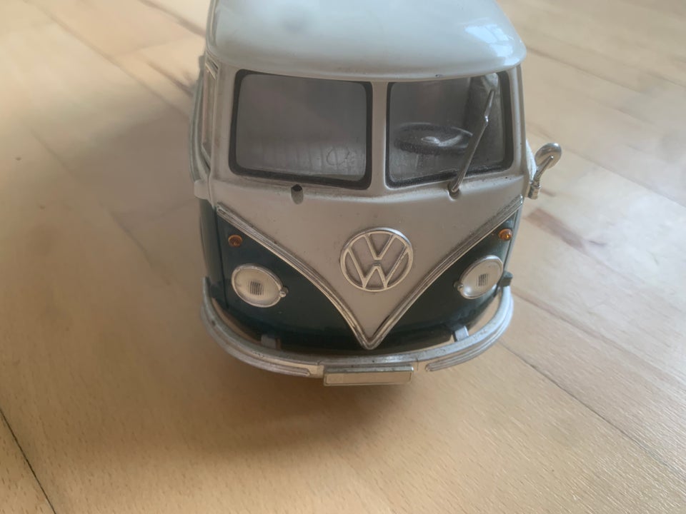 Modelbil, VW Microbus Sunroof