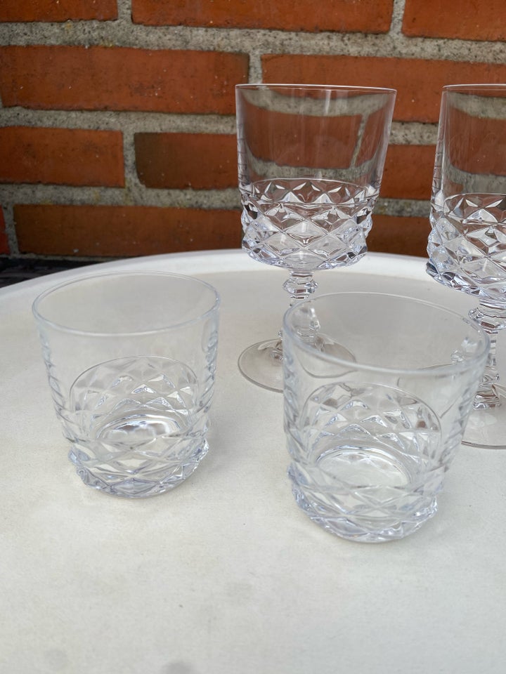 Glas, Vinglas og vandglas , Retro