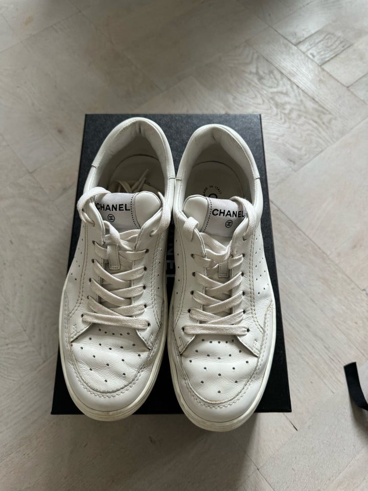 Sneakers str 385 Chanel