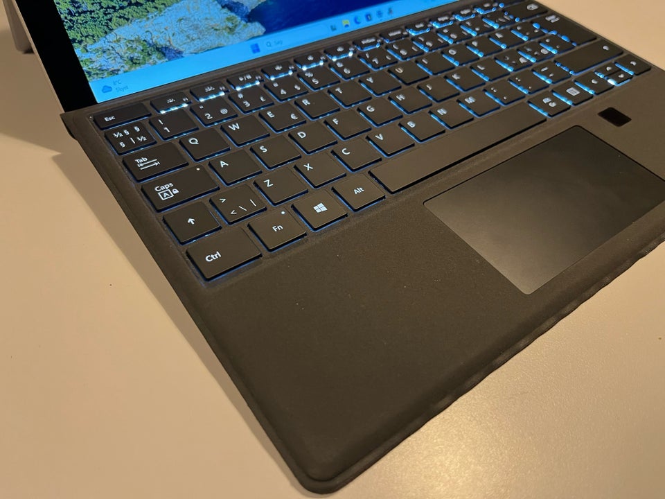 Microsoft Surface Pro 5 - I7, I7