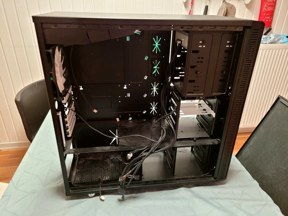 Kabinet, Fractal Define XL (kan evt