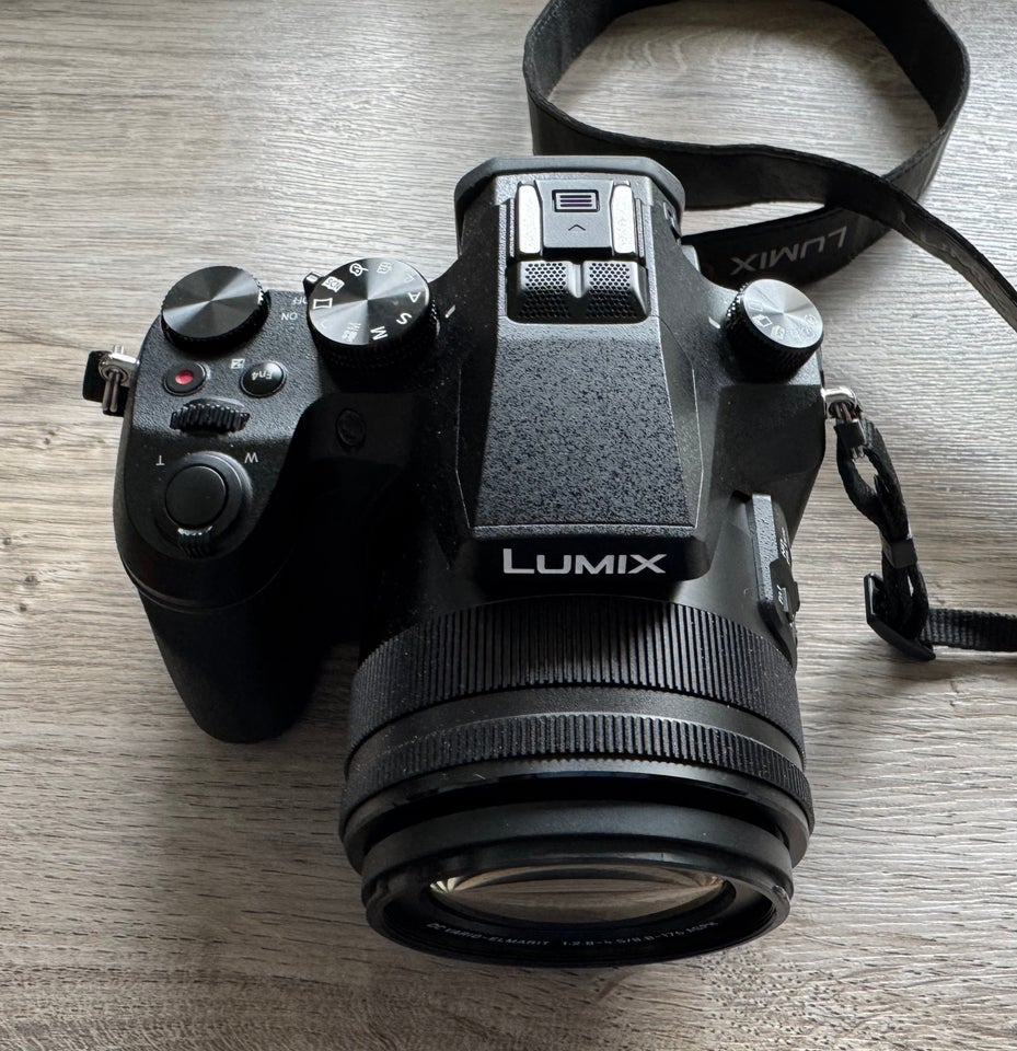 Panasonic, Lumix FZ2000, 20.9