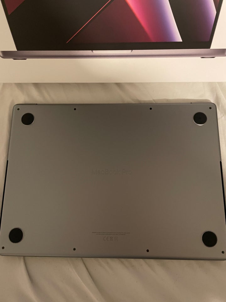 MacBook Pro, M2 Pro, 1000 GB